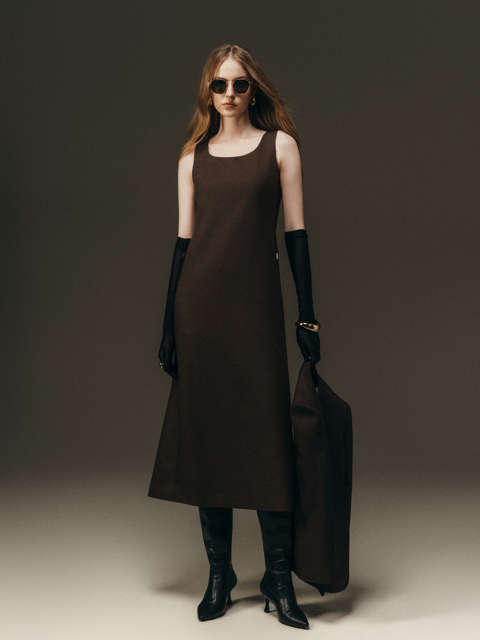 vay-lien-khong-tay-co-tron_av965-1146175